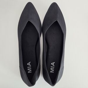 New In Box MIA Women's Black Textile Slip On Flats Size 8